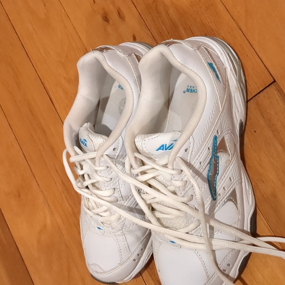 Avia Cantilever Sneakers Womens 7.5W Wide Like New
